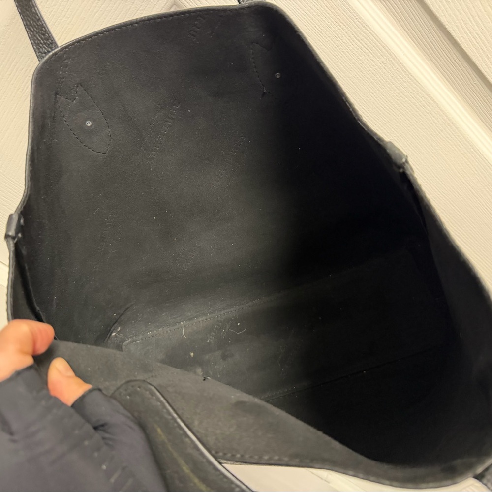 Burberry Remington Black Leather Tote Bag - Picture 7 of 10